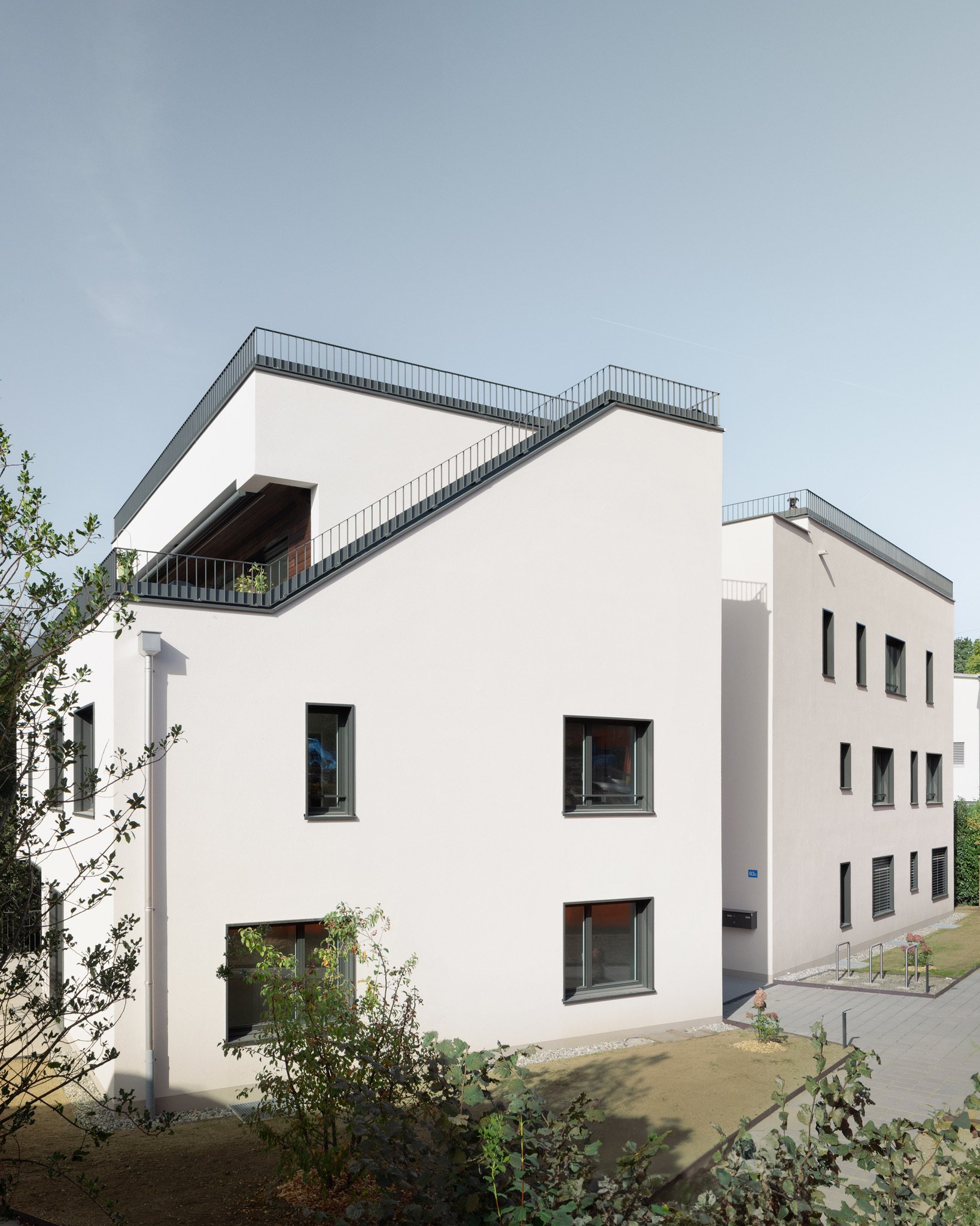 Atada Dupond et Dupont bâtiment